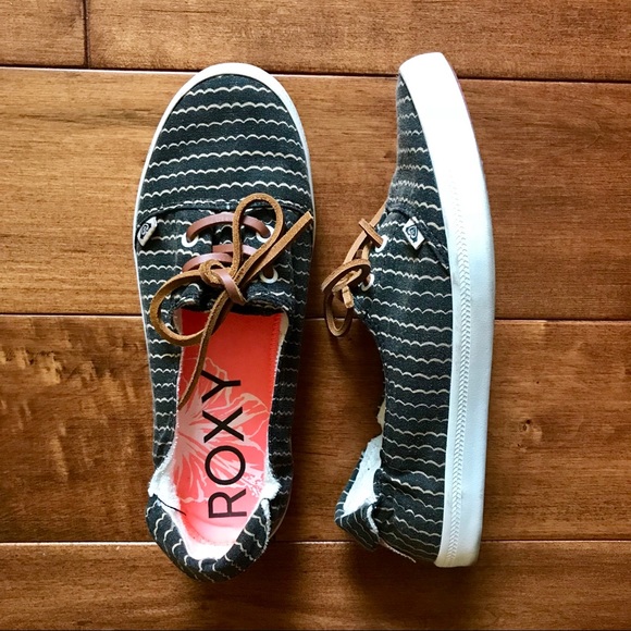Roxy Shoes - Roxy Canvas Shoes *NEW*